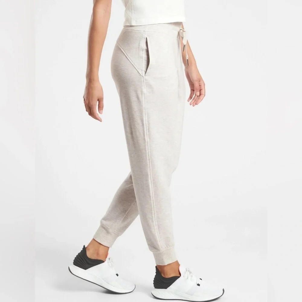 Athleta Balance Jogger Pant, Toasted Brown Heather SIZE Medium Petite